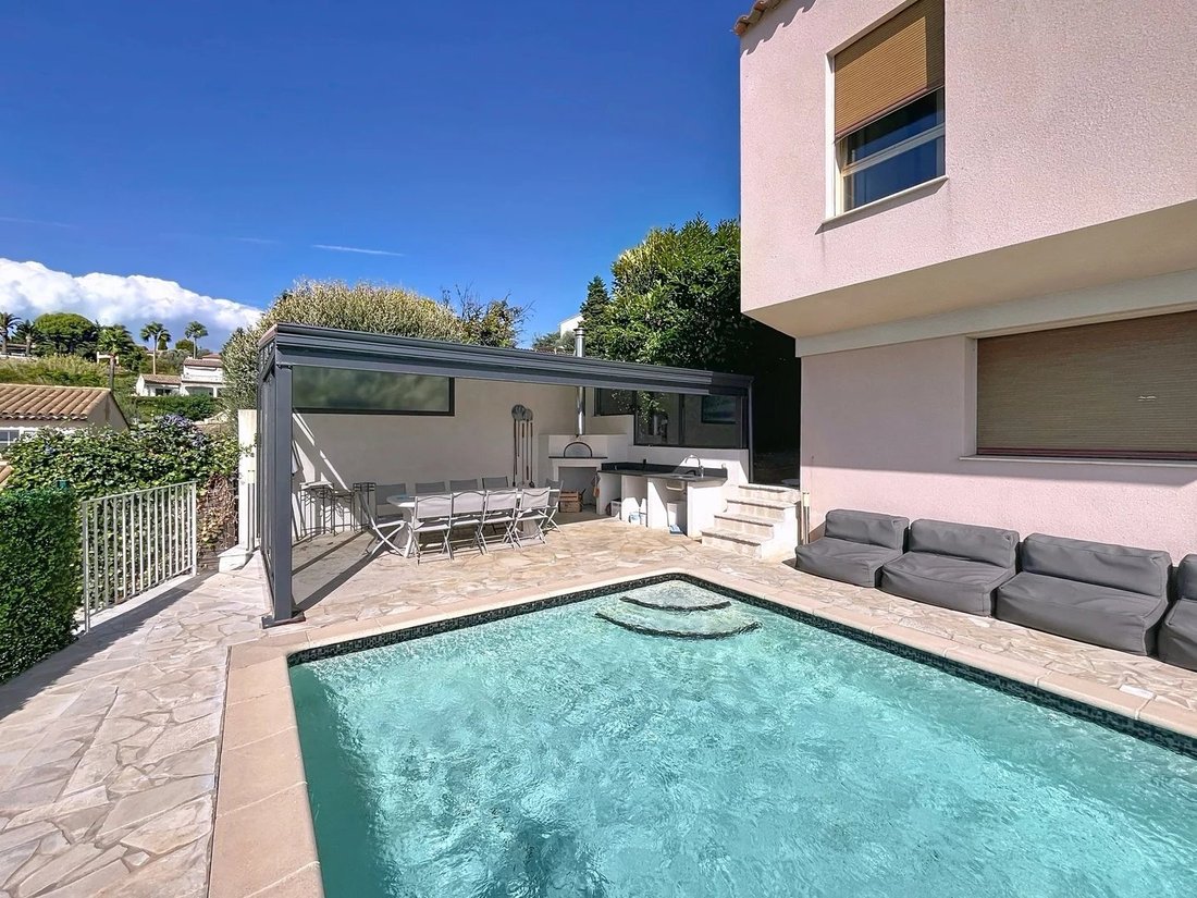 House in Saint-Laurent-du-Var, Provence-Alpes-Côte d'Azur, France 2 - 18034375