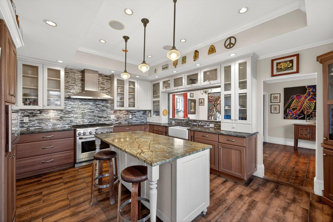 House in Provincetown, Massachusetts, United States 4 - 18035126