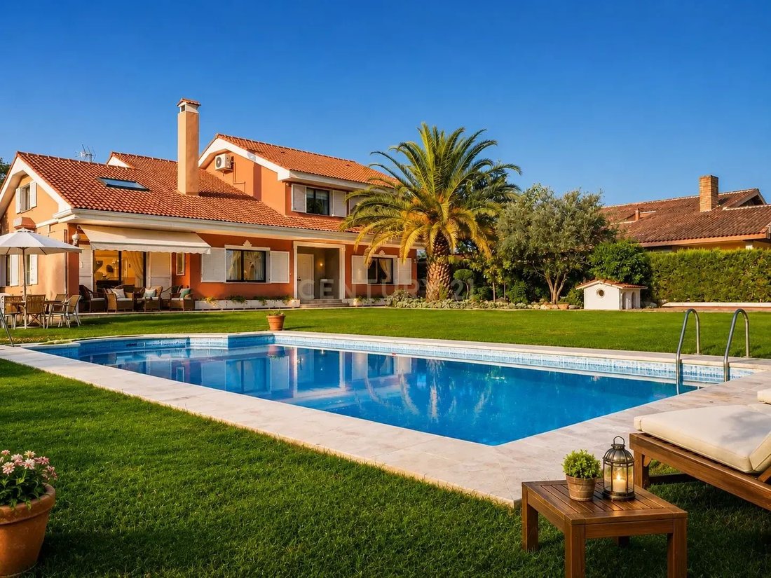 Villa in Las Rozas de Madrid, Comunidad de Madrid, Spain 1 - 18034183