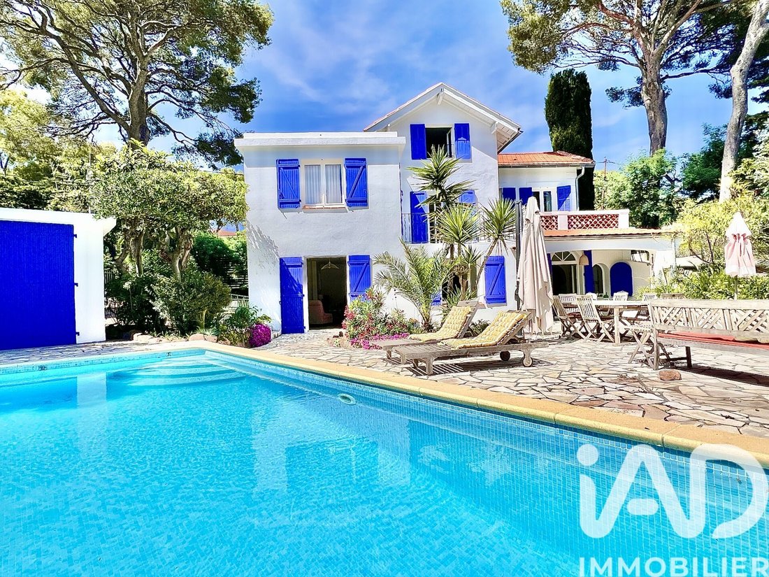 House in Les Plaines-Les Tasses, Saint-Raphaël, France 1 - 18038349