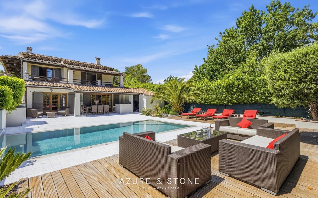 Villa in Châteauneuf-Grasse, Provence-Alpes-Côte d'Azur, France 3 - 18034211