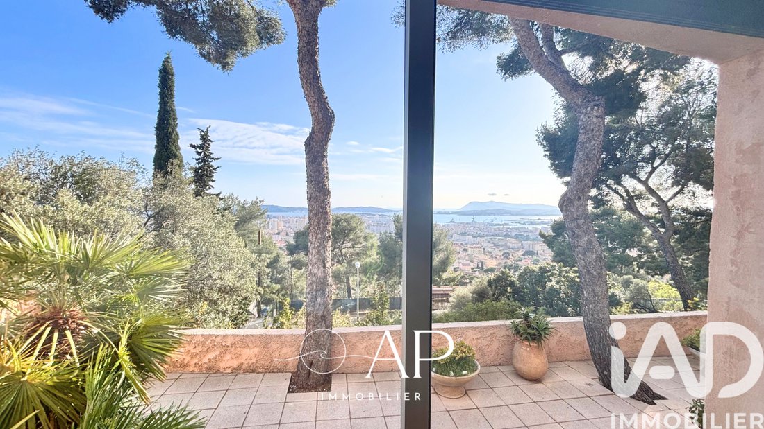 House in Trois Quartiers-Siblas, Toulon, France 1 - 17340589