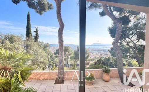 House in Trois Quartiers-Siblas, Toulon, France 1