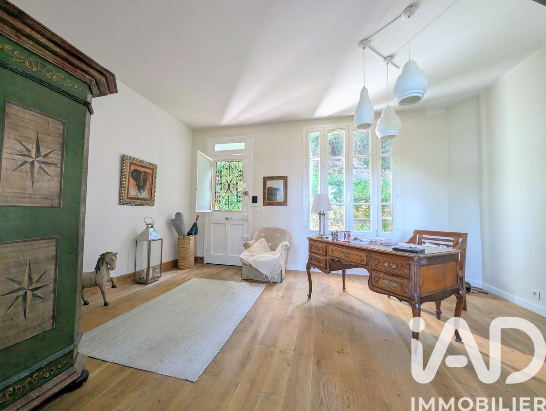 House in Montfort-l'Amaury, Ile-de-France, France 3 - 18038542