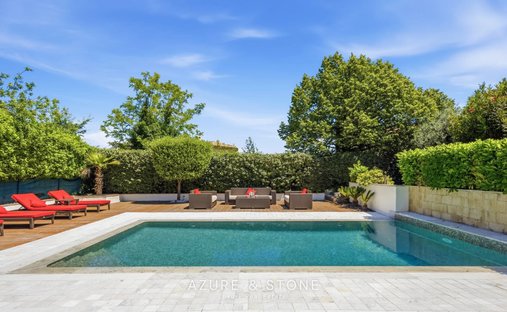 Villa in Châteauneuf-Grasse, Provence-Alpes-Côte d'Azur, France 1
