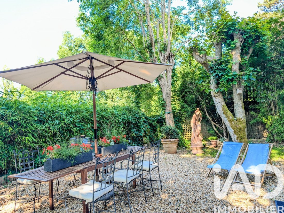 House in Montfort-l'Amaury, Ile-de-France, France 1 - 18038542