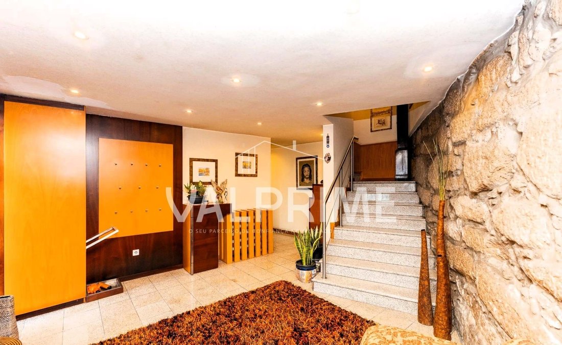 Villa in Ermesinde, Porto District, Portugal 4 - 18035273