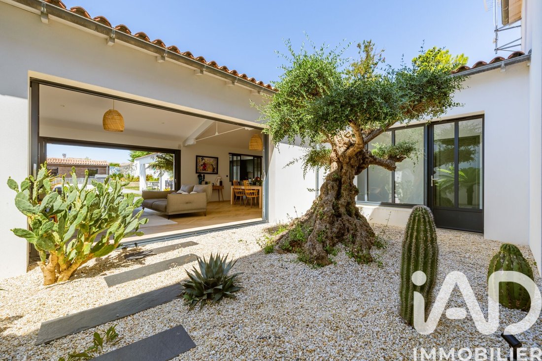 House in France 2 - 18038396