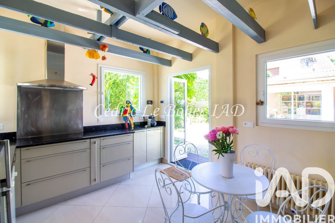 House in Beauchamp, Ile-de-France, France 3 - 18038458