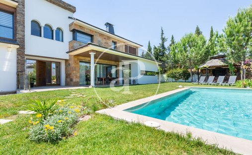 Villa in la Pobla de Vallbona, Valencian Community, Spain 1