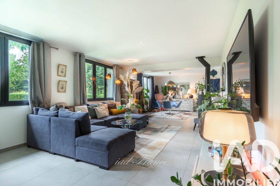 House in Les Alluets-le-Roi, Ile-de-France, France 2 - 18038225