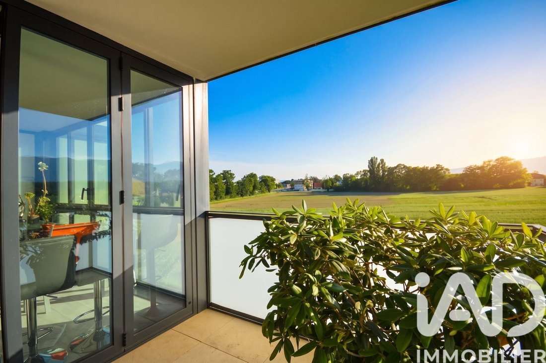 Apartment in Ferney-Voltaire, Auvergne-Rhône-Alpes, France 1 - 18038558