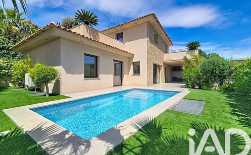 Maison à Basse Suane-Les Virgiles, Sainte-Maxime, France 1