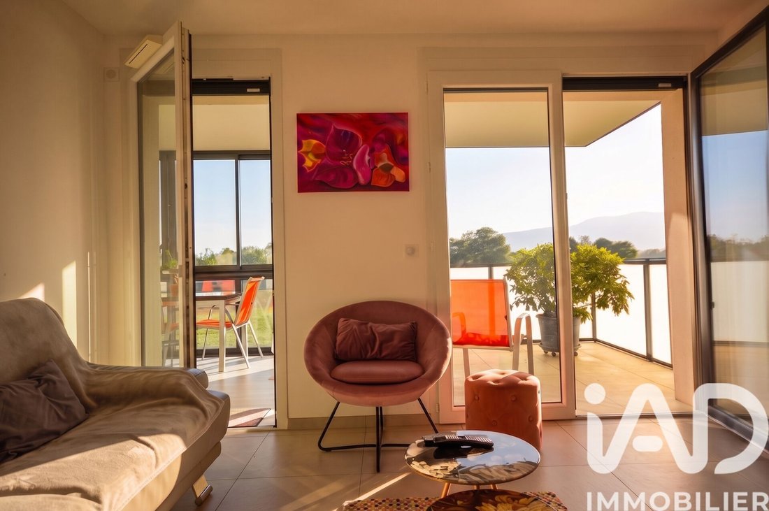 Apartment in Ferney-Voltaire, Auvergne-Rhône-Alpes, France 3 - 18038558