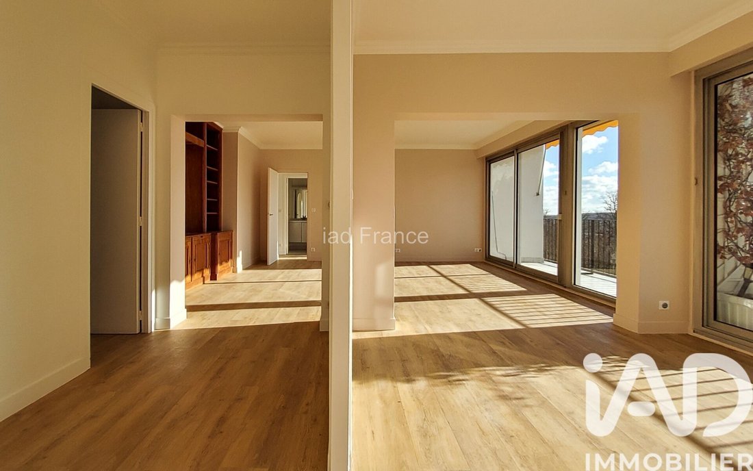 Apartment in Chateau de Vaucresson, Vaucresson, France 5 - 18038346