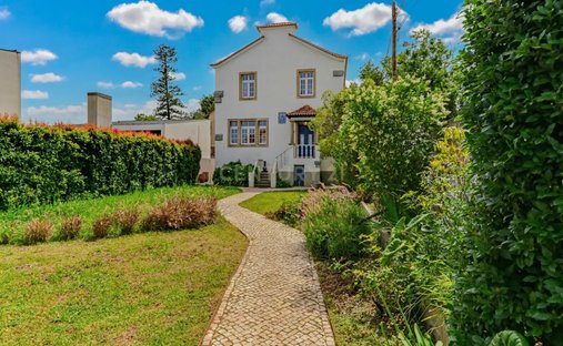 Villa in Oeiras e Sao Juliao da Barra, Paco de Arcos e Caxias, Lisbon, Portugal 1