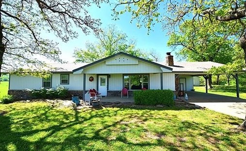 Farm Ranch in Tahlequah, Oklahoma, United States 1