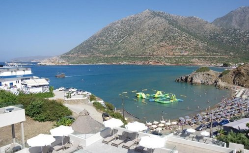 Land in Milopotamos, Griechenland 1