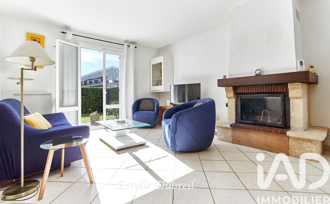 House in Montigny-le-Bretonneux, Ile-de-France, France 5 - 18038552
