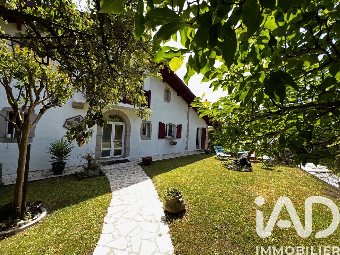 House in Ustaritz, Nouvelle-Aquitaine, France 1 - 17943852