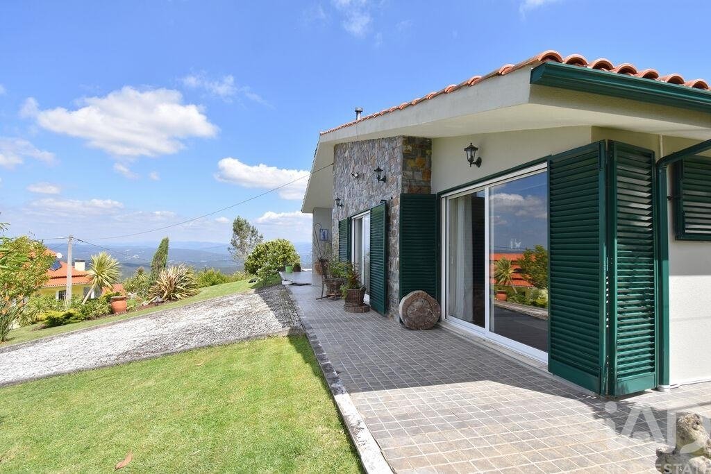 Townhouse in Semide e Rio Vide, Coimbra District, Portugal 3 - 18035288