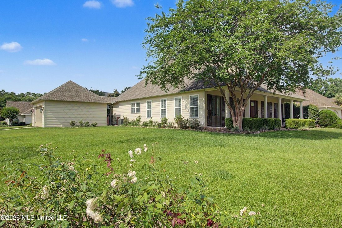 House in Gulfport, Mississippi, United States 3 - 18034132