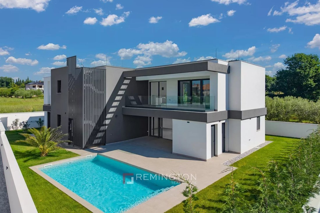 Villa in Mjesni odbor Busoler, Grad Pula, Istria County 1 - 14737217