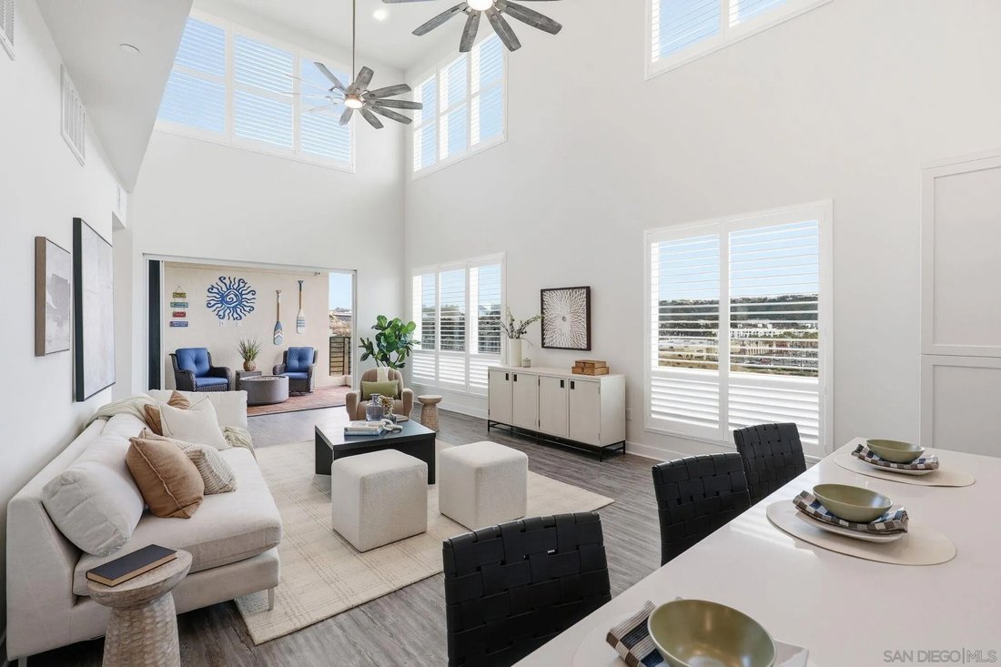Condo in San Diego, California, United States 1 - 18033922
