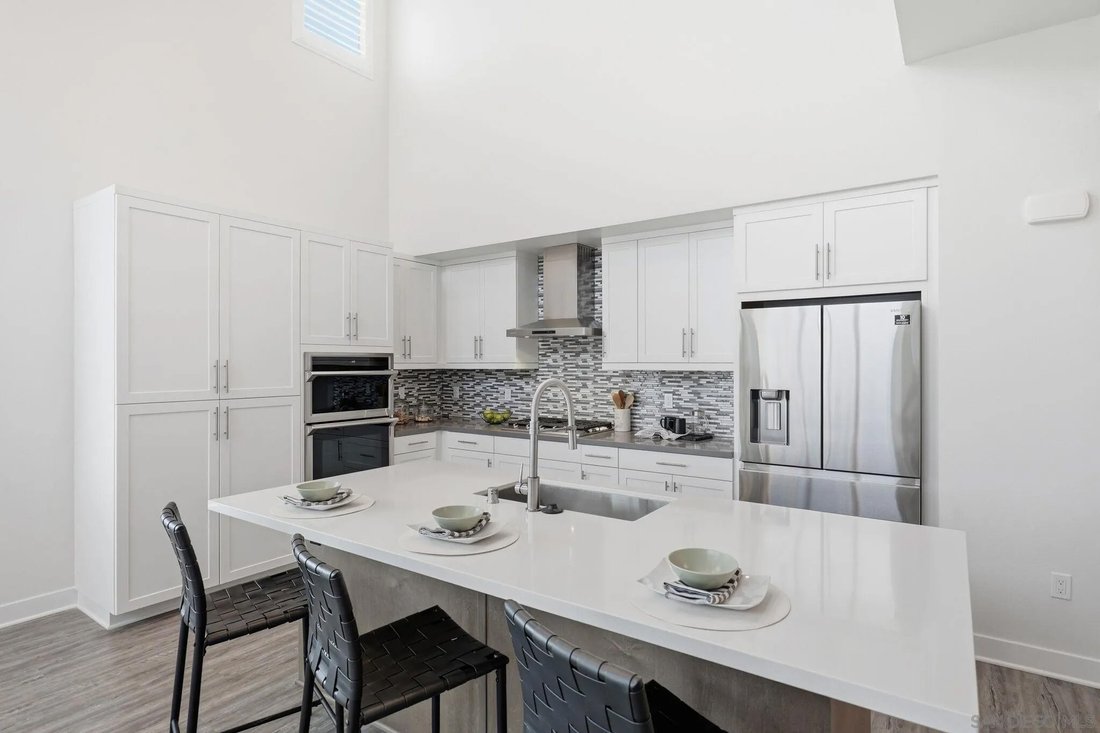 Condo in San Diego, California, United States 2 - 18033922