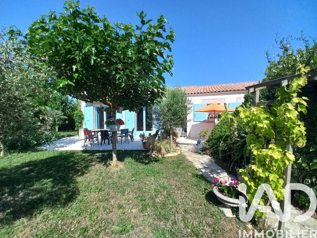 House in Dolus-d'Oleron, Nouvelle-Aquitaine, France 2 - 18038609