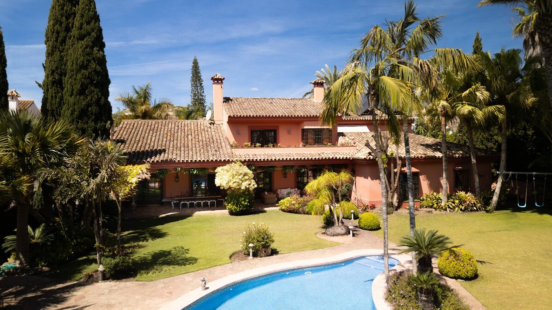 Villa in Estepona, Andalusia, Spain 4 - 17964173