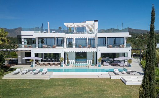 Villa a Estepona, Andalusia, Spagna 1