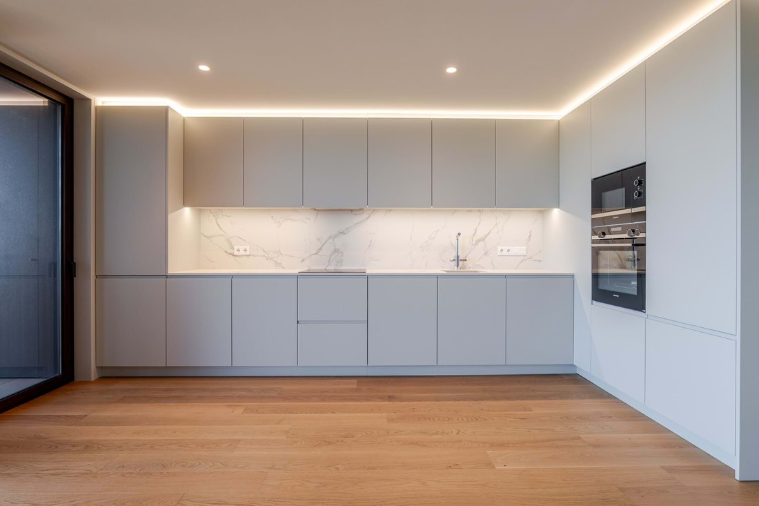 Apartment in Santa Marinha e Sao Pedro da Afurada, Porto District, Portugal 4 - 18035295