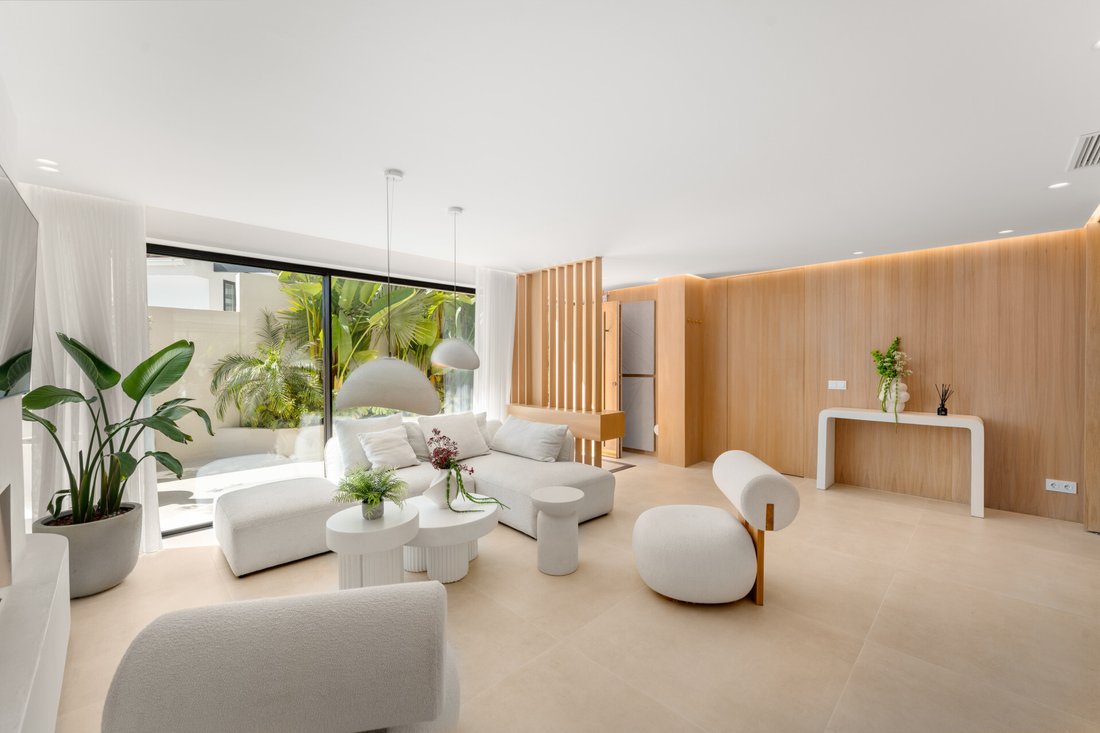 Villa in Nueva Andalucia, Marbella, Spain 5 - 18023872