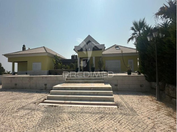 House in Belas, Lisbon, Portugal 2 - 18034110