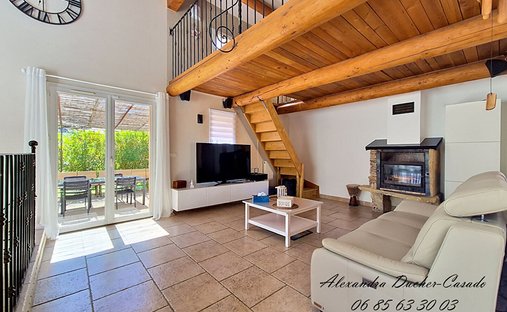 Villa in Les Mées, Provence-Alpes-Côte d'Azur, France 1