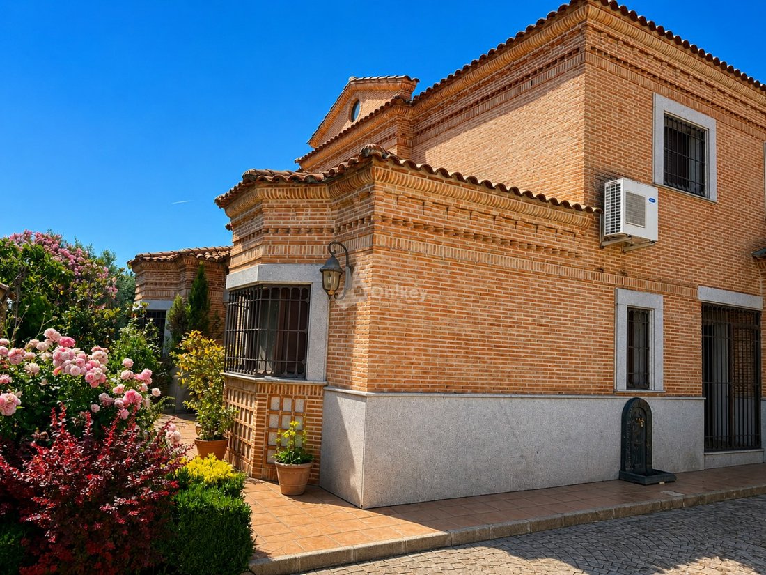 House in Cedillo del Condado, Castile-La Mancha, Spain 5 - 18033603