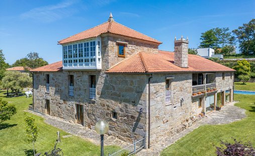 Casa de Campo en Boiro, Galicia, España 1