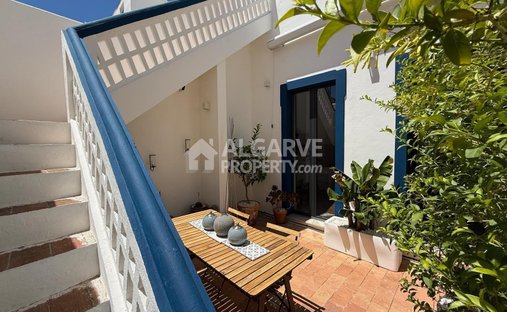 Villa in Faro (Se e Sao Pedro), Algarve, Portugal 1