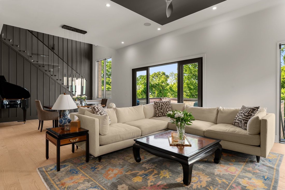 Co Op in Forest Hills, Tennessee, United States 4 - 18033719