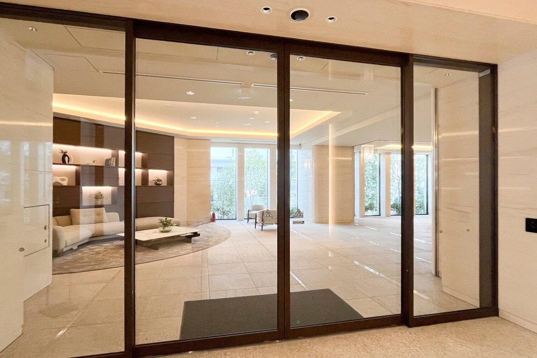 Condo in Osaka, Osaka, Japan 3 - 18034098