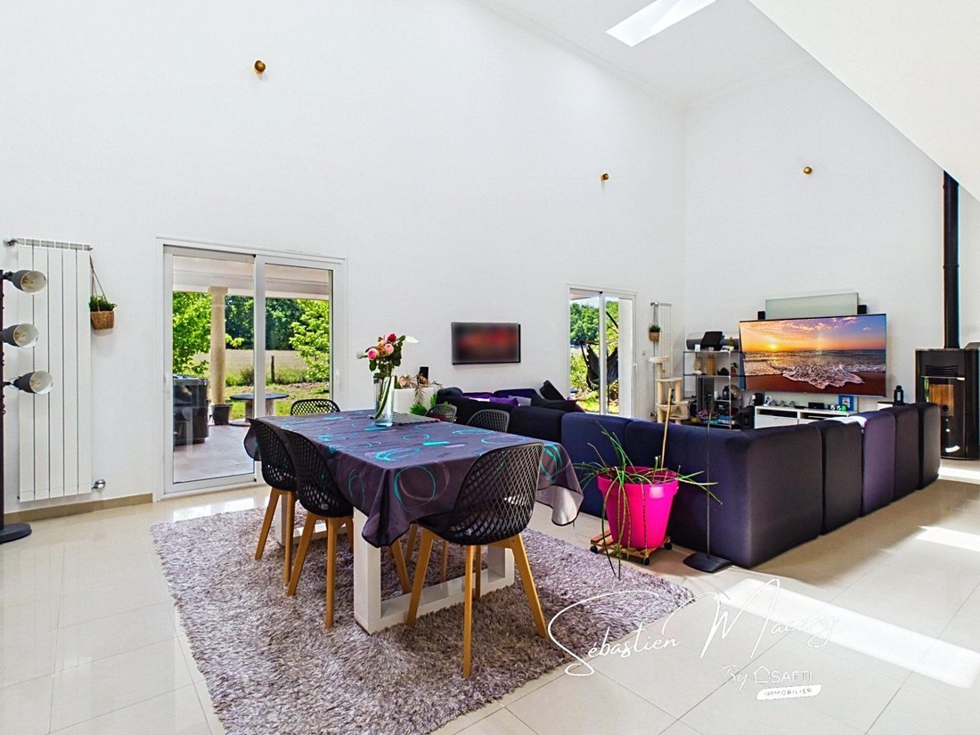 House in Centre Bourg, Le Taillan-Médoc, France 5 - 18035707