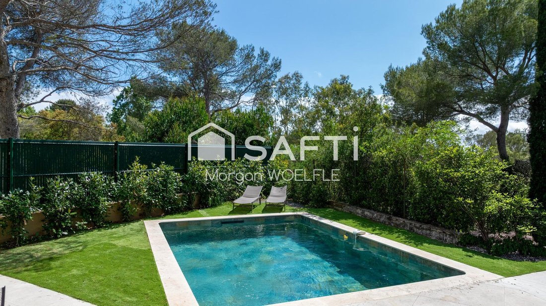 House in Le Dramont-Agay-Anthéor-Le Trayas, Saint-Raphaël, France 2 - 18035687