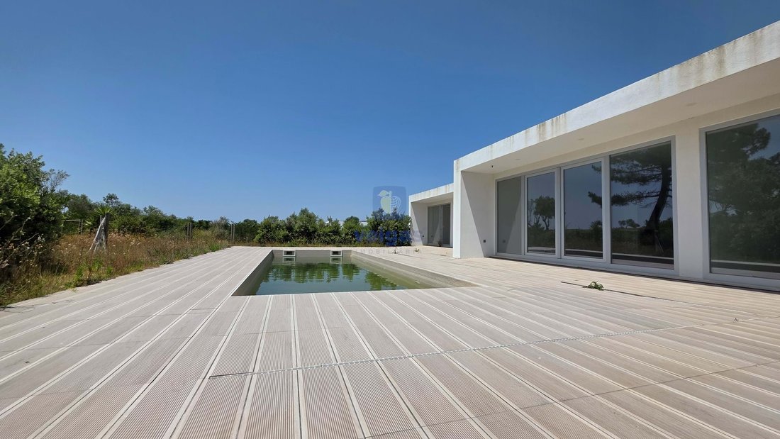 Villa in Vau, Leiria District, Portugal 1 - 18001296