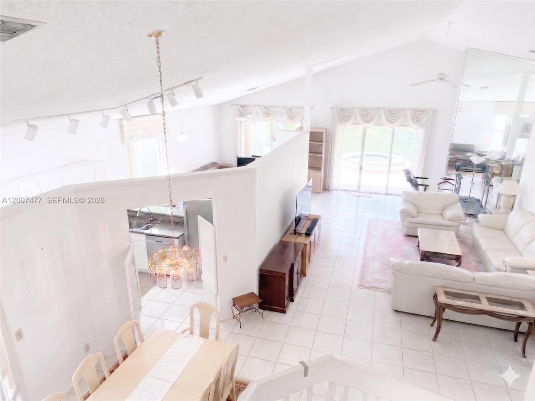 House in Miramar, Florida, United States 4 - 17758383