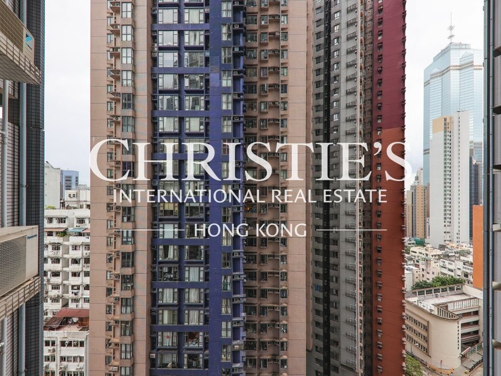 Apartment in Hong Kong, Hong Kong 1 - 18035311