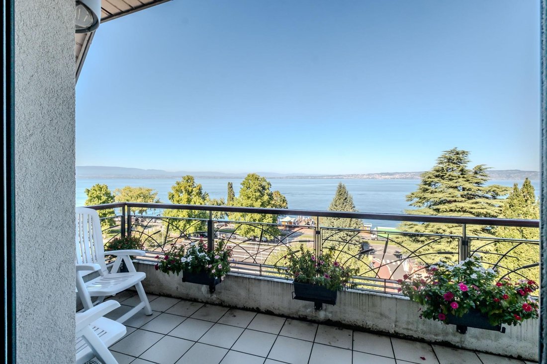 Apartamento en Évian-les-Bains, Auvernia-Ródano-Alpes, Francia 2 - 16644744
