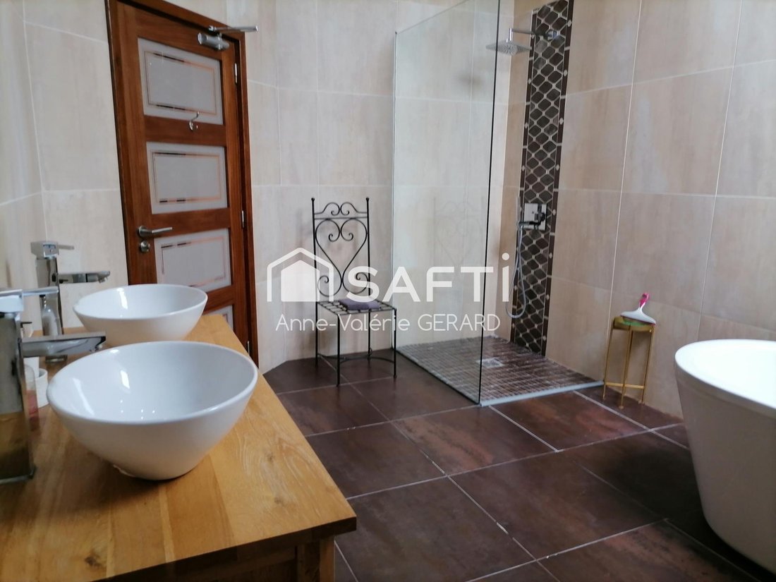 House in Desertines, Pays de la Loire, France 4 - 18035649