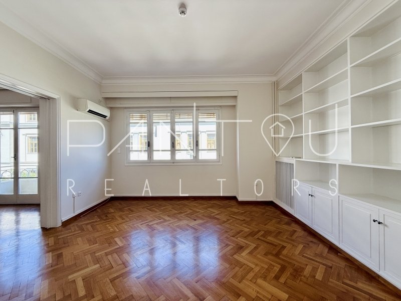 Apartment in Sunoikia Kolonakiou, 1st District of Athens, Athens 1 - 18035278