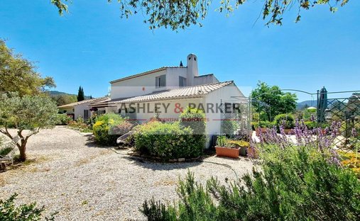 Villa en Sainte-Maxime, Provenza-Alpes-Costa Azul, Francia 1